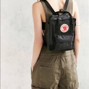 Fjallraven Kanken black mini backpack